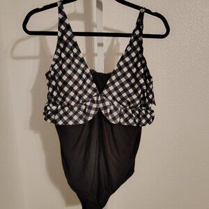 Beach Scene Women's One Piece Swimsuit Size Large NWT Black White Gingham